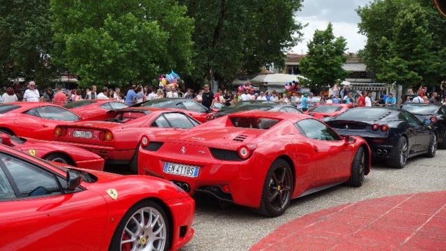 Γιατί γέμισαν Ferrari τα Ιωάννινα; (photos+video)