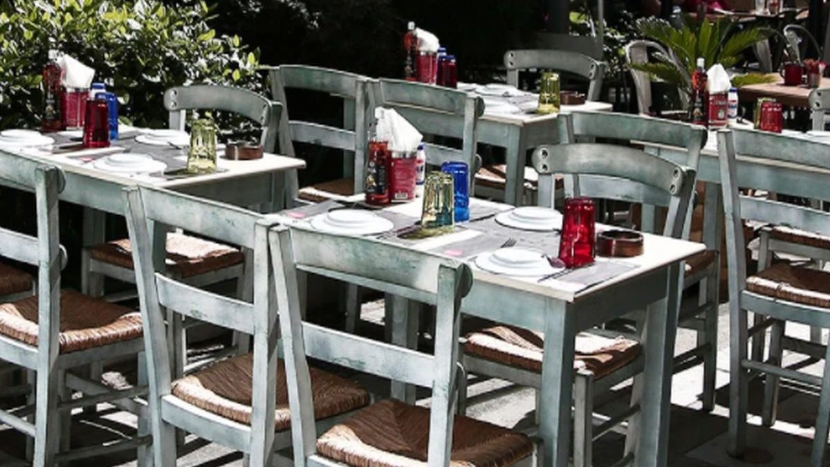 1η Φεβρουαρίου ανοίγουν καφέ και εστιατόρια!
