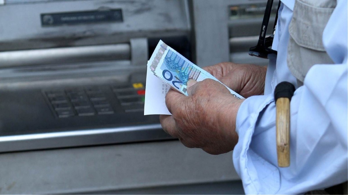 Συντάξεις: Τι θα γίνει με τις προσωρινές και τις εθνικές – Πως θα γίνει η άμεση καταβολή του ποσού