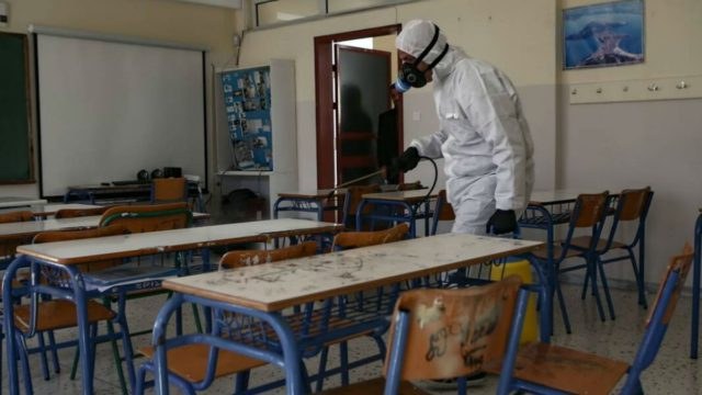 Ανατροπή με το άνοιγμα των σχολείων! «Να αναβληθεί για μία εβδομάδα» (Video)