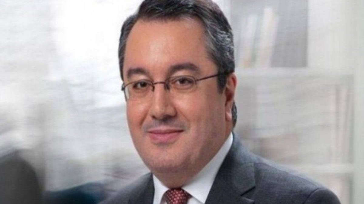 Αισχρή επίθεση στον Ηλία Μόσιαλο: «Στην κάσα να σε βάλουν καταραμένε»