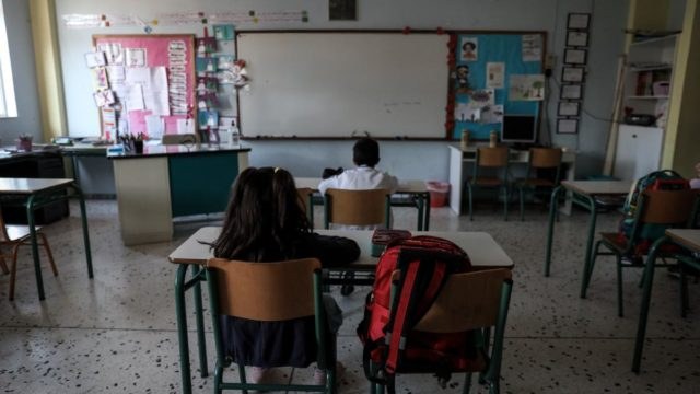 Κορωνοϊός: Άνοιξαν τα σχολεία και νοσούν οι μαθητές – Νέο κρούσμα σε δημοτικό σχολείο προκαλεί μεγάλες ανησυχίες