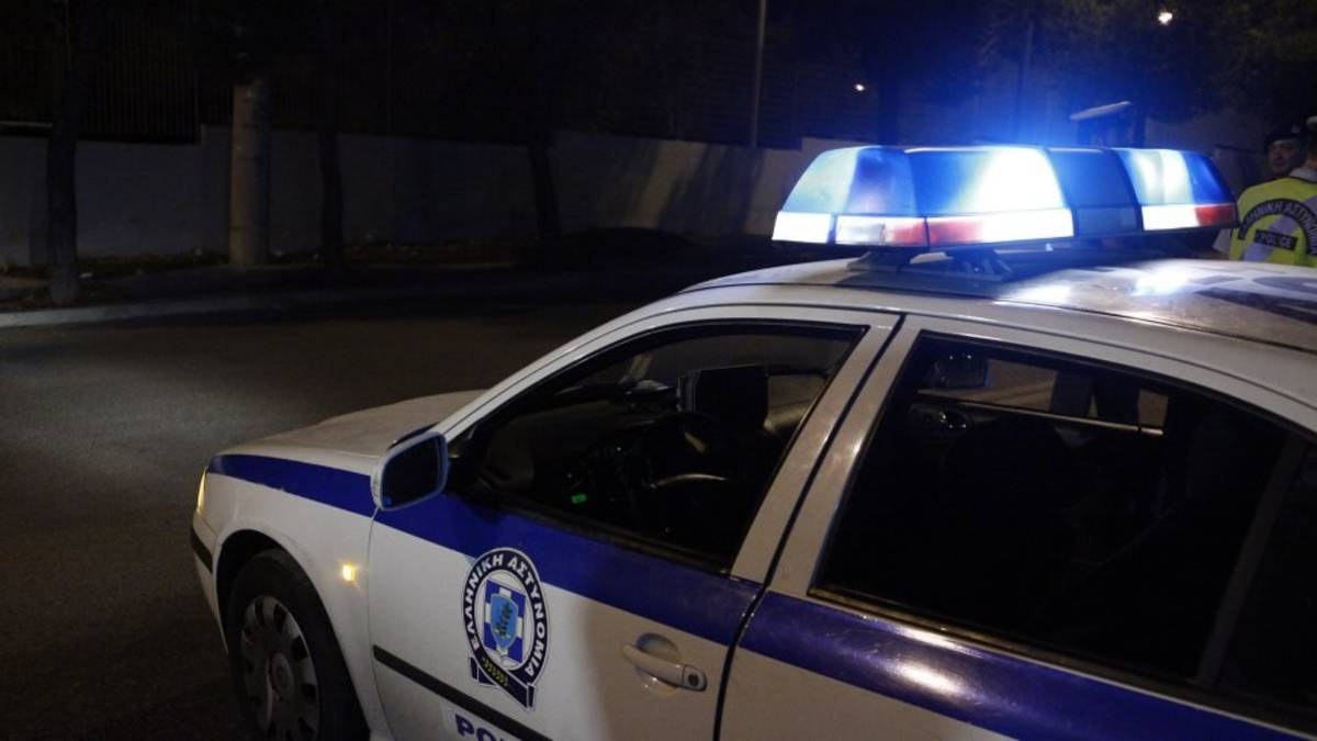 Συναγερμός στα Καμμένα Βούρλα: Αλλοδαπός απειλεί να αυτοκτονήσει με φιάλη υγραερίου