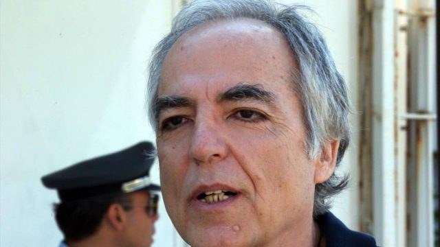Παλεύει στην εντατική ο Δημήτρης Κουφοντίνας