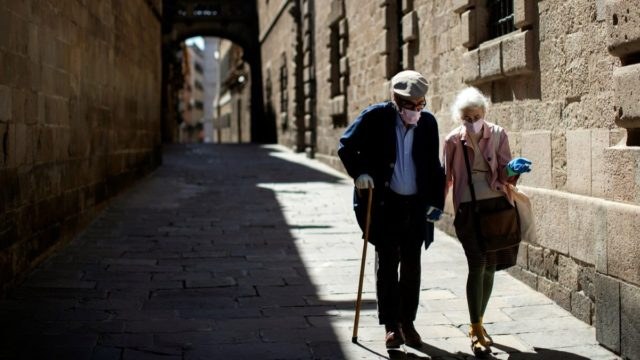 Κορωνοϊός: Ο ιός χτυπάει ακόμη περισσότερο τους ανθρώπους με άνοια