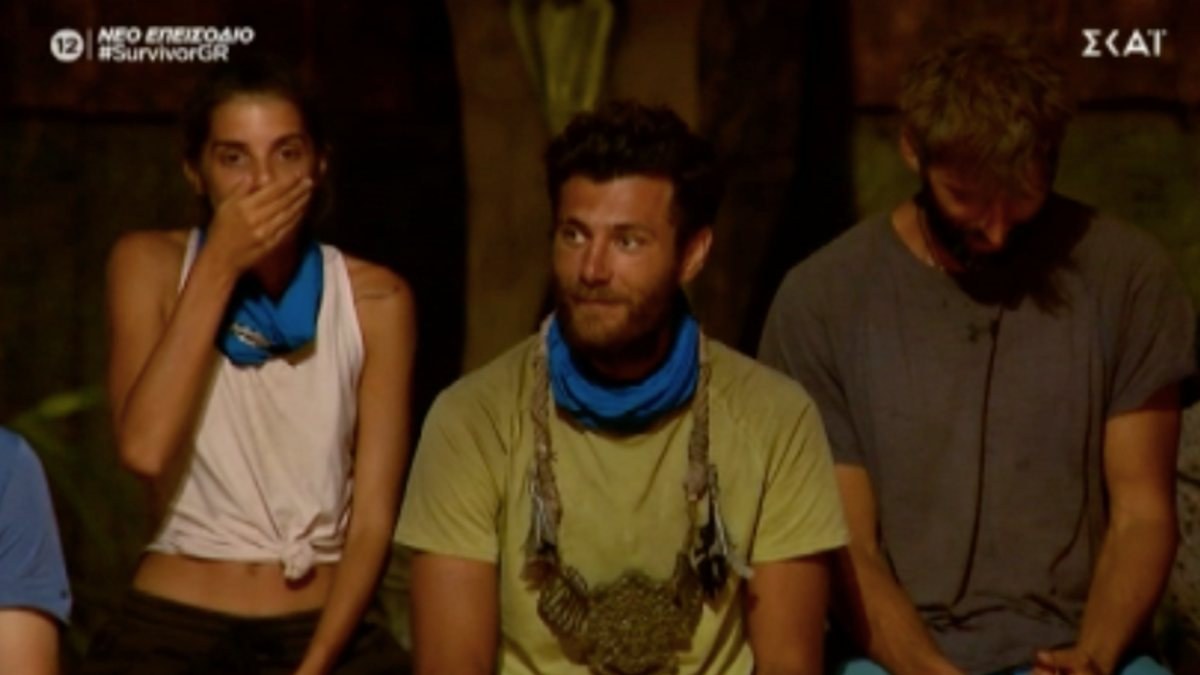 Survivor 4: Ξανά εμετικοί οι «Μπλε» – Άρχισαν να γελάνε με την Ανθή Σαλαγκούδη