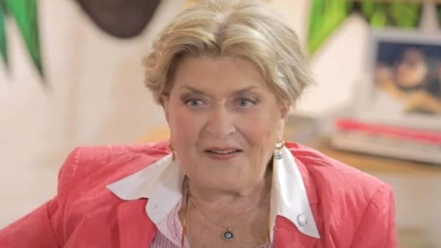 Βάσια Τριφύλλη: «Πάγωσαν» στον αέρα του «Έλα χαμογέλα» – «Θέλω να κλείσω! Δεν αισθάνομαι καλά» (Video)