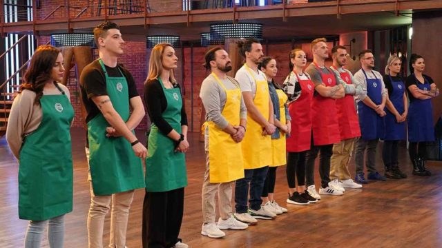 MasterChef 5: Όλα… τούμπα στην ομαδική – «Διαλύθηκαν» οι ομάδες και άλλαξε η δοκιμασία