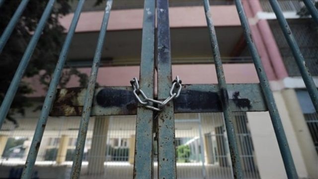 Lockdown: “Αν παραταθεί το σχολικό έτος θα είναι για δύο εβδομάδες” – Τι θα γίνει με τις πανελλαδικές