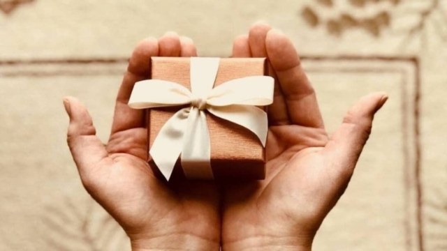 Ποιοι γιορτάζουν σήμερα, Κυριακή 11 Απριλίου, σύμφωνα με το εορτολόγιο;