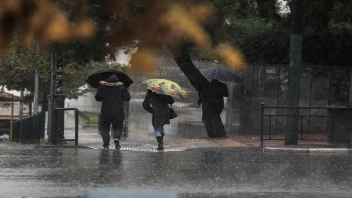 Καιρός: Άστατος με βροχές, καταιγίδες και ισχυρούς ανέμους – Που θα είναι έντονα τα φαινόμενα