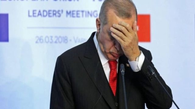 «Απειλή πραξικοπήματος» στην Τουρκία: 103 απόστρατοι ναύαρχοι επικρίνουν τον Ερντογάν (Video)