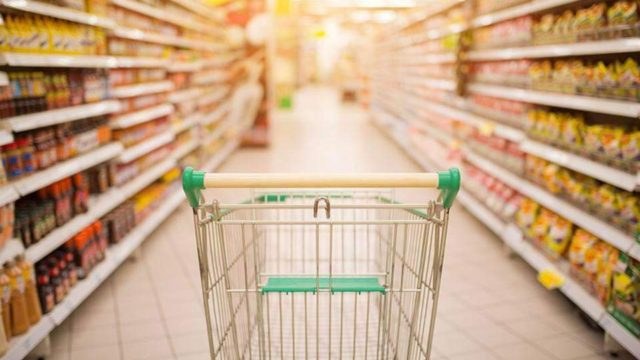 Χαμός στα σούπερ μάρκετ: Σ’ αυτά τα προϊόντα αυξήθηκαν οι τιμές έως και 17%! Μπαράζ επιθέσεων