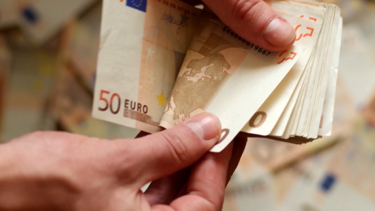 Επίδομα 534 ευρώ: Πότε θα καταβληθεί για τις αναστολές Ιουνίου – Αλλαγές στο ασφαλιστικό