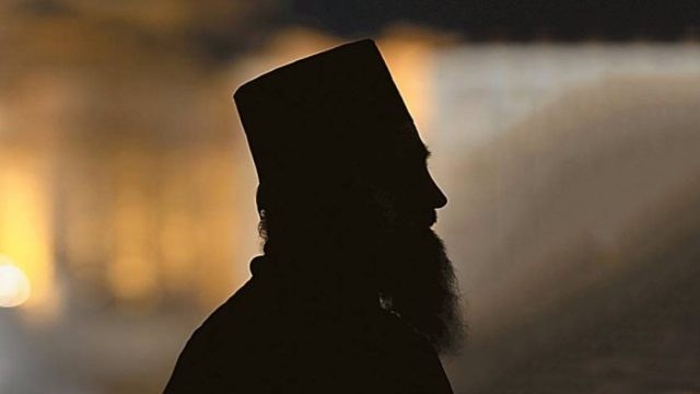 Συνελήφθη ιερέας για βιασμό ανηλίκου – Βρέθηκε παιδική πορνογραφία στον υπολογιστή του