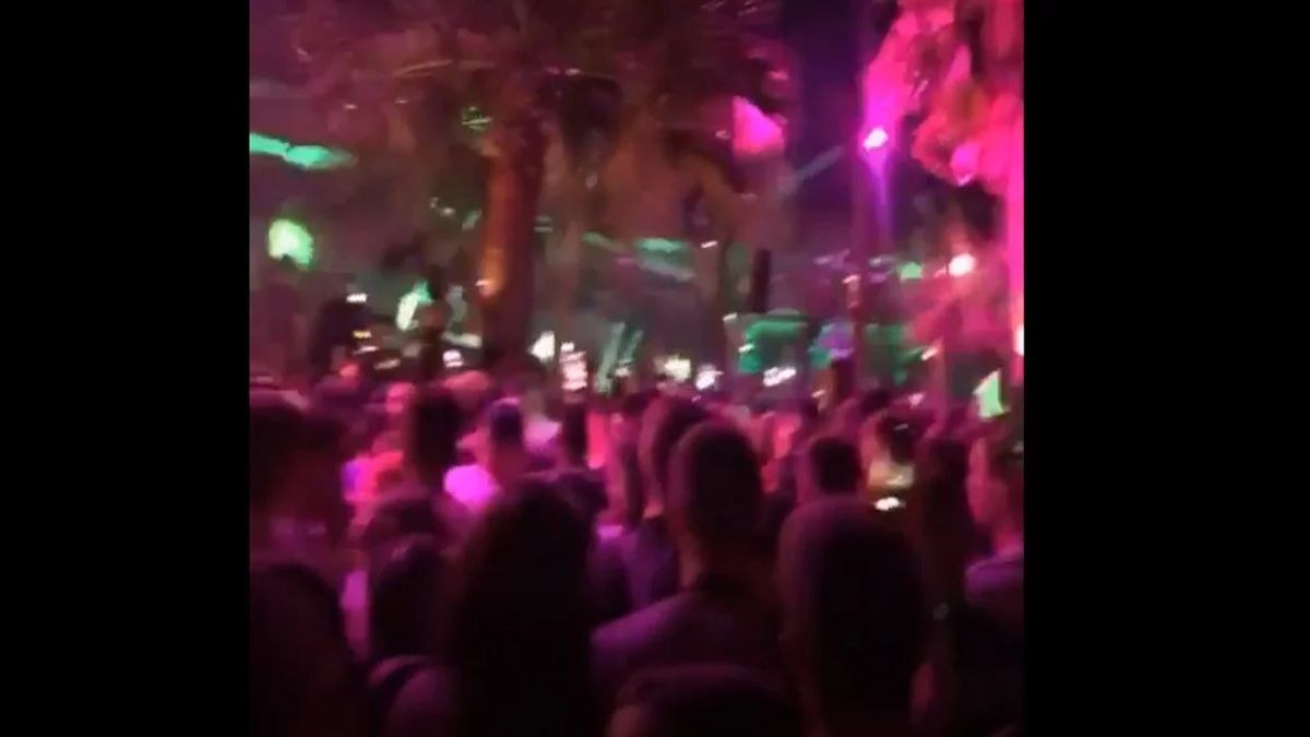 Εισαγγελική έρευνα για το κορωνοπαρτι στον Αλιμο – Θα εξετάσουν εάν έχει παραβιαστεί η νομοθεσία περί COVID-19