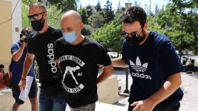 Απίστευτες καταγγελίες για το τέρας της Ηλιούπολης: «Έχει βάλει λυτούς και δεμένους για να μην πάρει την επιμέλεια του παιδιού η μητέρα»