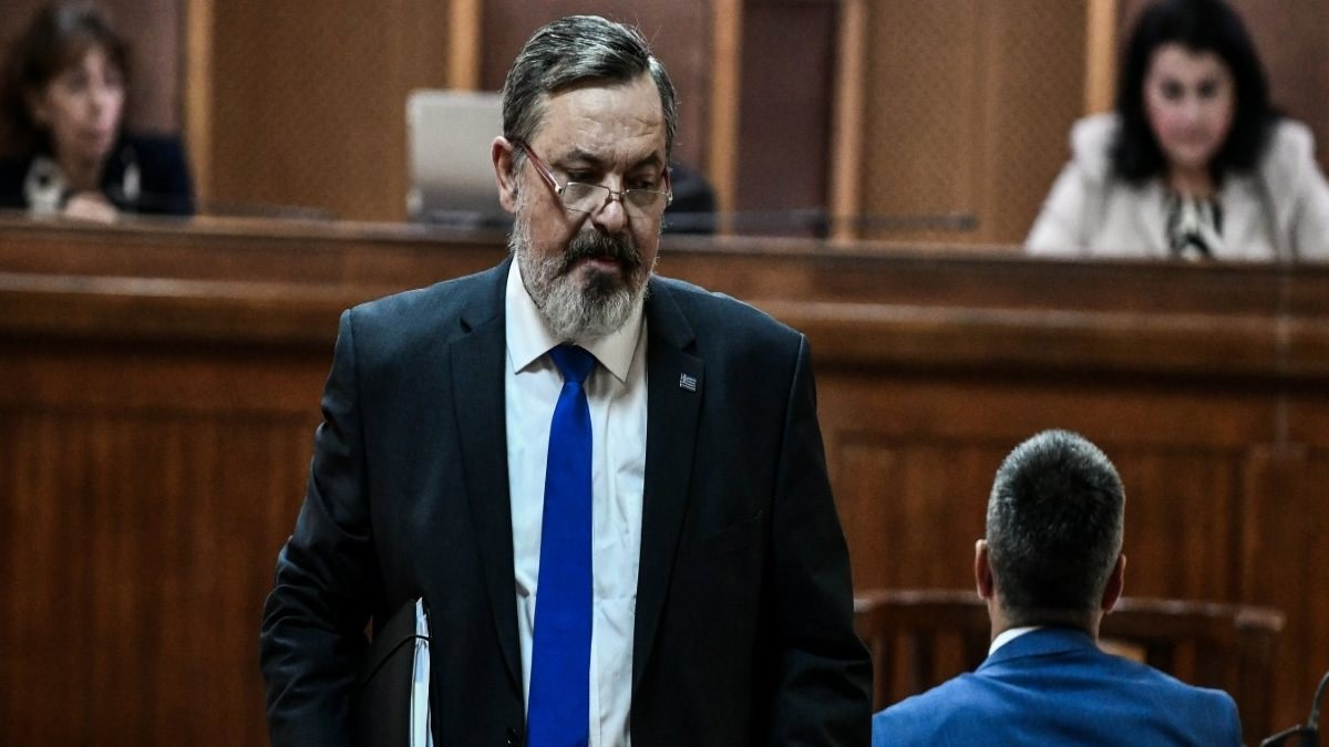 Παππάς: Επιστολή σε οικογενειακό πρόσωπο για τη φυγή στην Ιταλία
