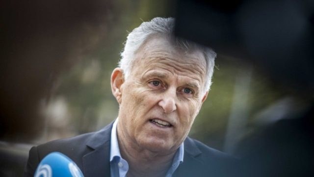 Γνωστός αστυνομικός δημοσιογράφος δέχθηκε πυρά σε δρόμο του Άμστερνταμ – Σοκαριστική χαρακτήρισε την επίθεση ο πρωθυπουργός της Ολλανδίας