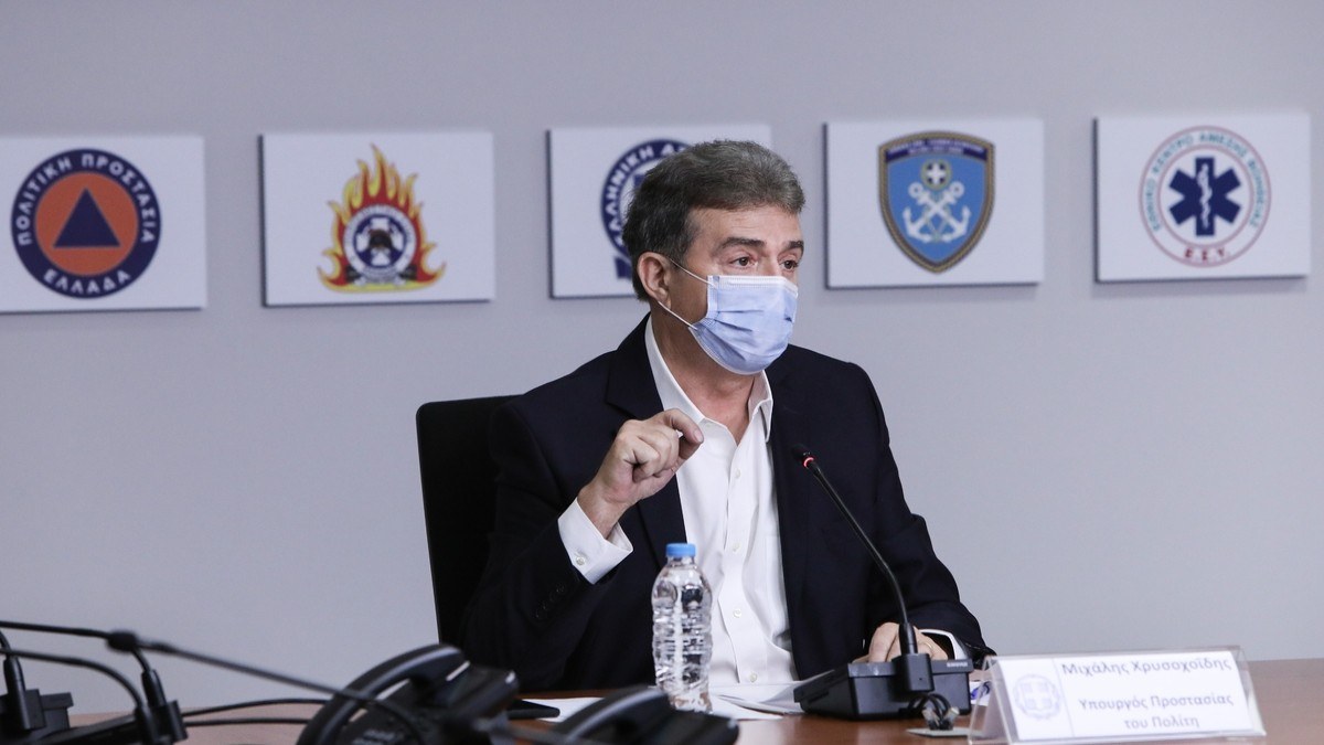Χρυσοχοΐδης για φωτιές: Οροθετήθηκε το μέτωπο στη Λαυρεωτική – Καλύτερη η κατάσταση στα Βίλια