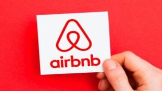 «Φρένο» στα Airbnb από τα δικαστήρια – Τι ισχύει πλέον για τις πολυκατοικίες