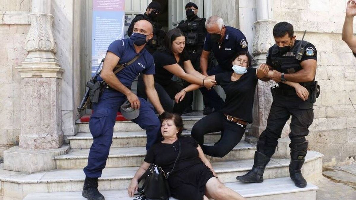 Έγκλημα στη Μεσαρά: Προσπάθησαν να λιντσάρουν τον δολοφόνο – Λιποθύμησε η μητέρα του θύματος