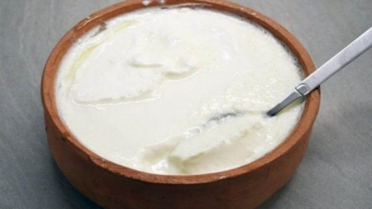 Μόλις δείτε τι μπορείτε να κάνετε με το ληγμένο γιαούρτι σίγουρα δε θα το ξαναπετάξετε