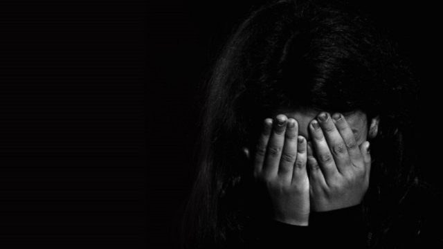 Συναγερμός στην Βοιωτία: 47χρονος κατηγορείται για ασέλγεια στον 14χρονο γιο του