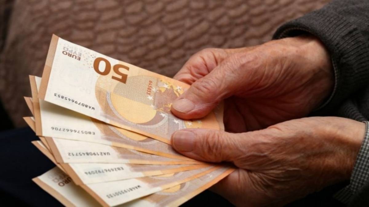 Συντάξεις: Παίρνουν σειρά και όσοι χρωστούν στον ΕΦΚΑ – Οι αυξήσεις που έρχονται