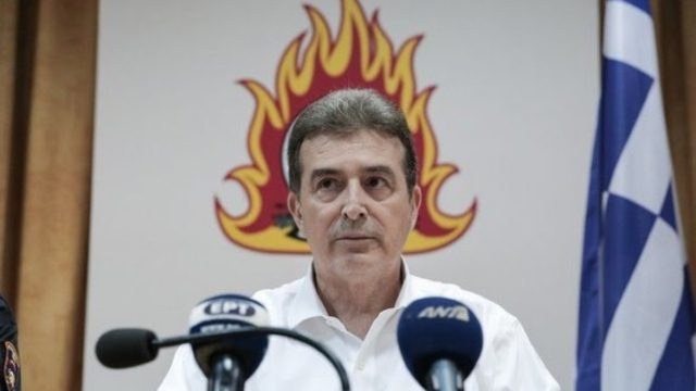 Μιχάλης Χρυσοχοΐδης: «Ήμουν με την μάνικα στο χέρι – Πυροσβέστης και επιτελικός»