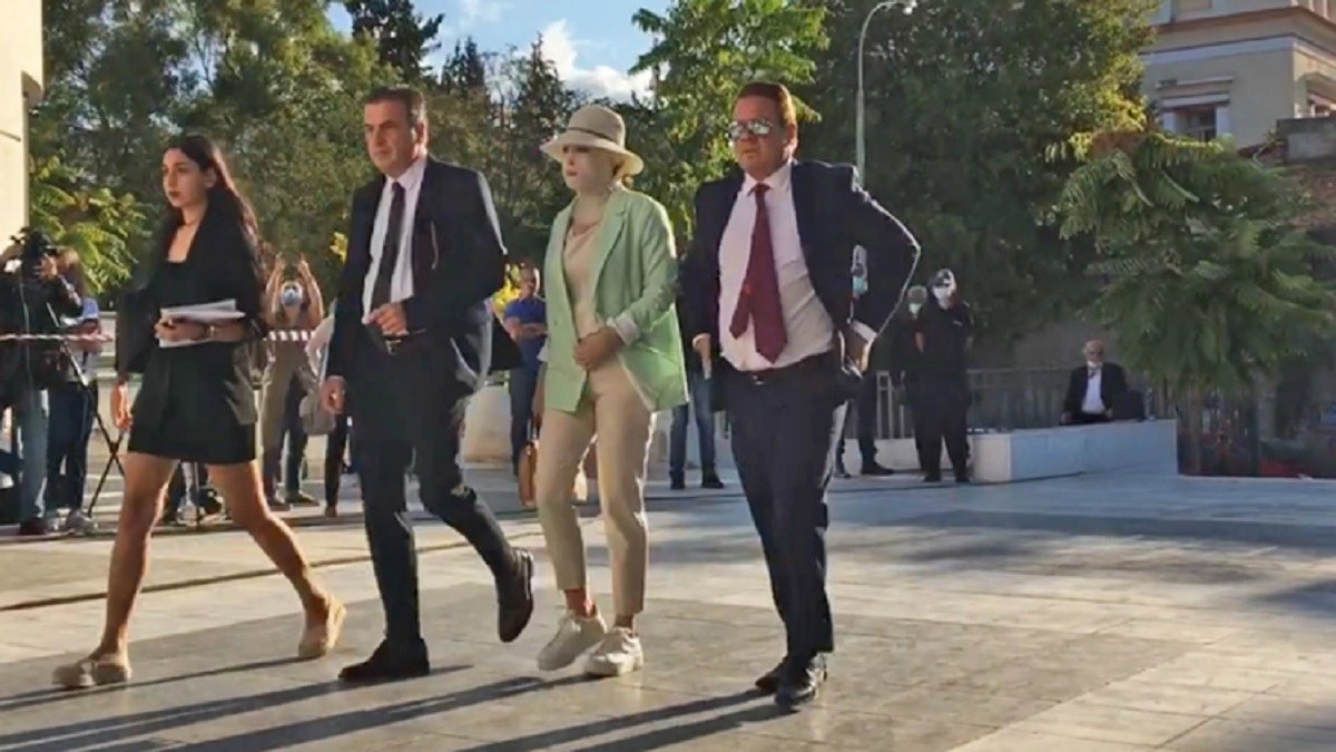 Επίθεση με βιτριόλι: Η Ιωάννα Παλιοσπύρου έφτασε στον Άρειο Πάγο – Ο εφιάλτης ζωντανεύει μέσα απο την κατάθεσή της