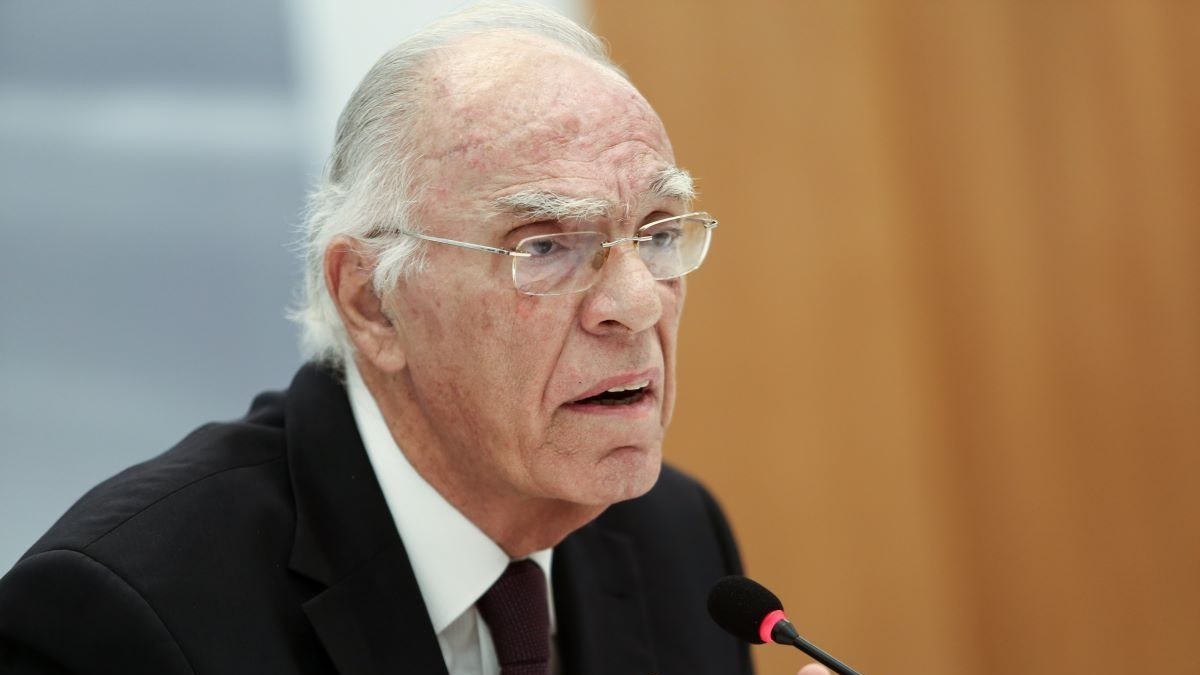 Βασίλης Λεβέντης: Σε κρίσιμη κατάσταση ο πρόεδρος της Ένωσης Κεντρώων – Ο λόγος που δεν εμβολιάστηκε
