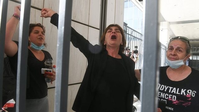 To μήνυμα της μητέρας της Ε.Τοπαλούδη:  «Φτάνει πια να σκοτώνουν τα κορίτσια μας με τόση ευκολία»