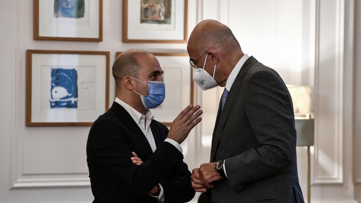 Κωνσταντίνος Μπογδάνος: Διαγραφή από τη ΝΔ μετά την «έκρηξη» Δένδια