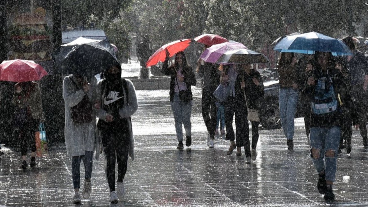 Έκτακτο δελτίο επιδείνωσης καιρού από την ΕΜΥ: Τέλος η κακοκαιρία «Αθηνά», έρχεται ο «Μπάλλος»! Πού θα «χτυπήσουν» τα ακραία φαινόμενα