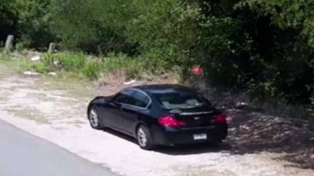 Αυτός ο παππούς σταματάει στον δρόμο και κάνει κάτι περίεργο  – Όταν αντιλαμβάνεται την κρυφή κάμερα δεν θα πιστέψετε την αντίδρασή του