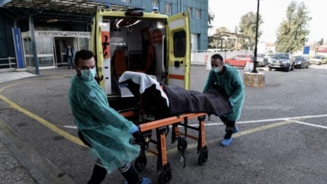 Τροχαίο με εγκλωβισμένους τραυματίες στην Νέα Εθνική Οδό Πατρών – Πύργου