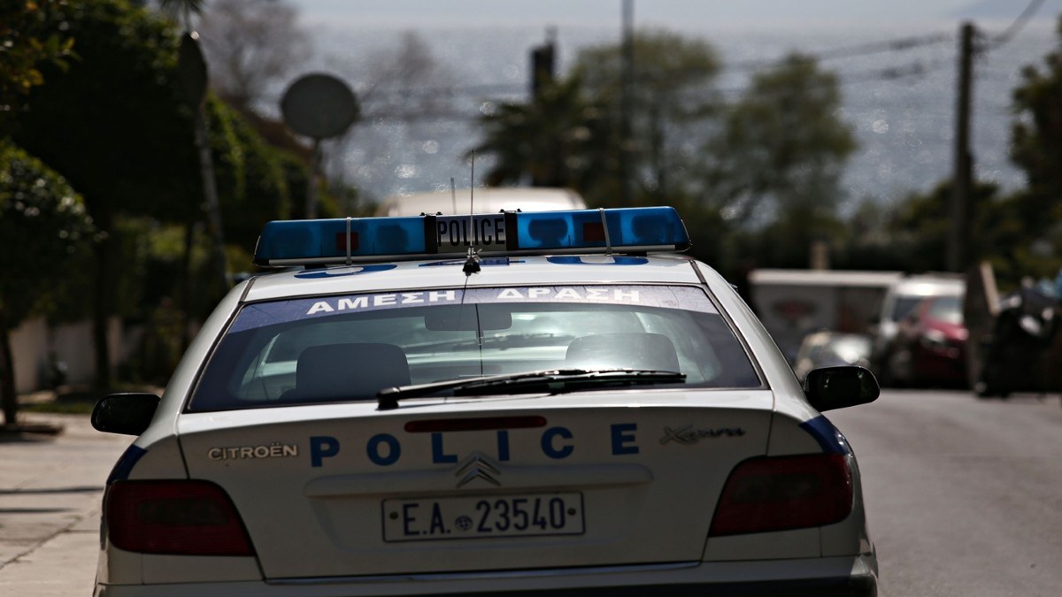 Συναγερμός στο Κορωπί: Πυροβολισμοί έξω από το ΚΕΠ – Ένας τραυματίας