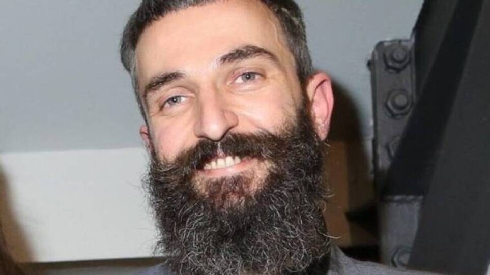 Άρης Σερβετάλης: Η αποκάλυψη για τον λόγο που αποχώρησε από τον «Ρινόκερο» – «Δεν είμαστε αγέλη που…