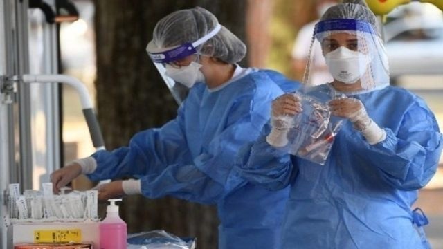 Κορωνοϊός – “Βράζει” η χώρα: Τα 35.000 θα φτάσουν σήμερα (30/12) τα κρούσματα!