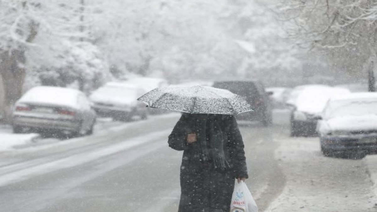 Καιρός σήμερα 19/12: Συνεχίζεται η επέλαση της «Κάρμελ» – Χιόνια, καταιγίδες, παγετός και άνεμοι 9 μποφόρ – Πότε αναμένεται βελτίωση (Video)