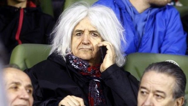 «Βόμβα» στη showbiz: Γάμος για τον Νίκο Καρβέλα 5 χρόνια μετά το διαζύγιο με την Αννίτα Πάνια!