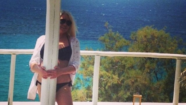 Κολάζει στα 64 της η Ρούλα Κορομηλά: Η δίαιτα της NASA που την κρατά με κορμί «φωτιά»