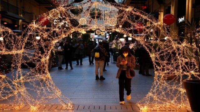 Μετάλλαξη Όμικρον: Στόχος του ΠΟΥ να τελειώσει η πανδημία το 2022 – Η προϋπόθεση για να συμβεί
