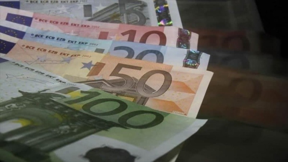 Δημόσιο – “Χαμόγελα” για χιλιάδες συνταξιούχους: Έξτρα αναδρομικά έως 10.920 ευρώ από την εισφορά αλληλεγγύης