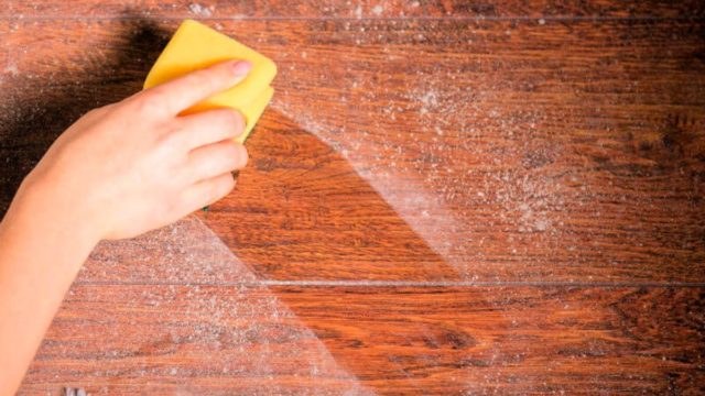 7+1 απλοί τρόποι για να απαλλαγείτε από τη σκόνη στο σπίτι