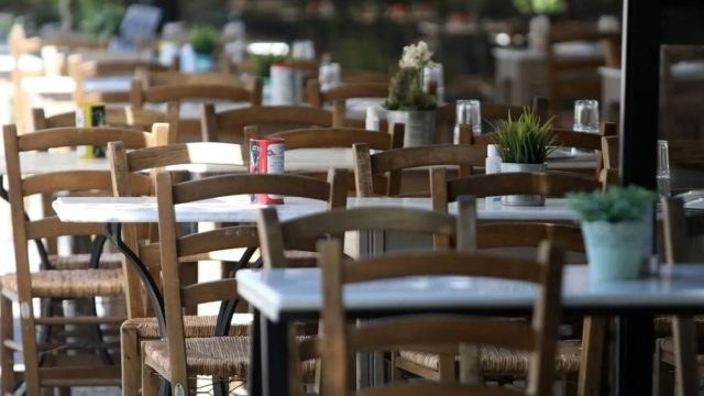 Κορωνοϊός: Χαλαρώνουν τα μέτρα – Τι αλλάζει από σήμερα (31/01) στην εστίαση