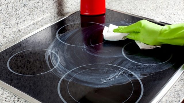 Κεραμική εστία: Το κόλπο για να κάνετε τα μάτια να λάμπουν!