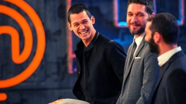 Masterchef: Οι παίκτες που ξεχώρισαν και το πρώτο φαβορί – Ποιοι μπαίνουν στο σπίτι (ΒΙΝΤΕΟ)