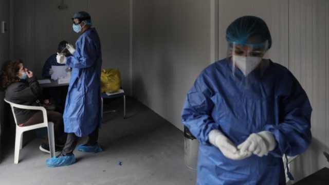 Κορωνοϊός – “Εφιαλτική” πρόβλεψη Θωμαΐδη: Ακόμα και σήμερα (4/1) 20.000 κρούσματα στην Αττική! (video)